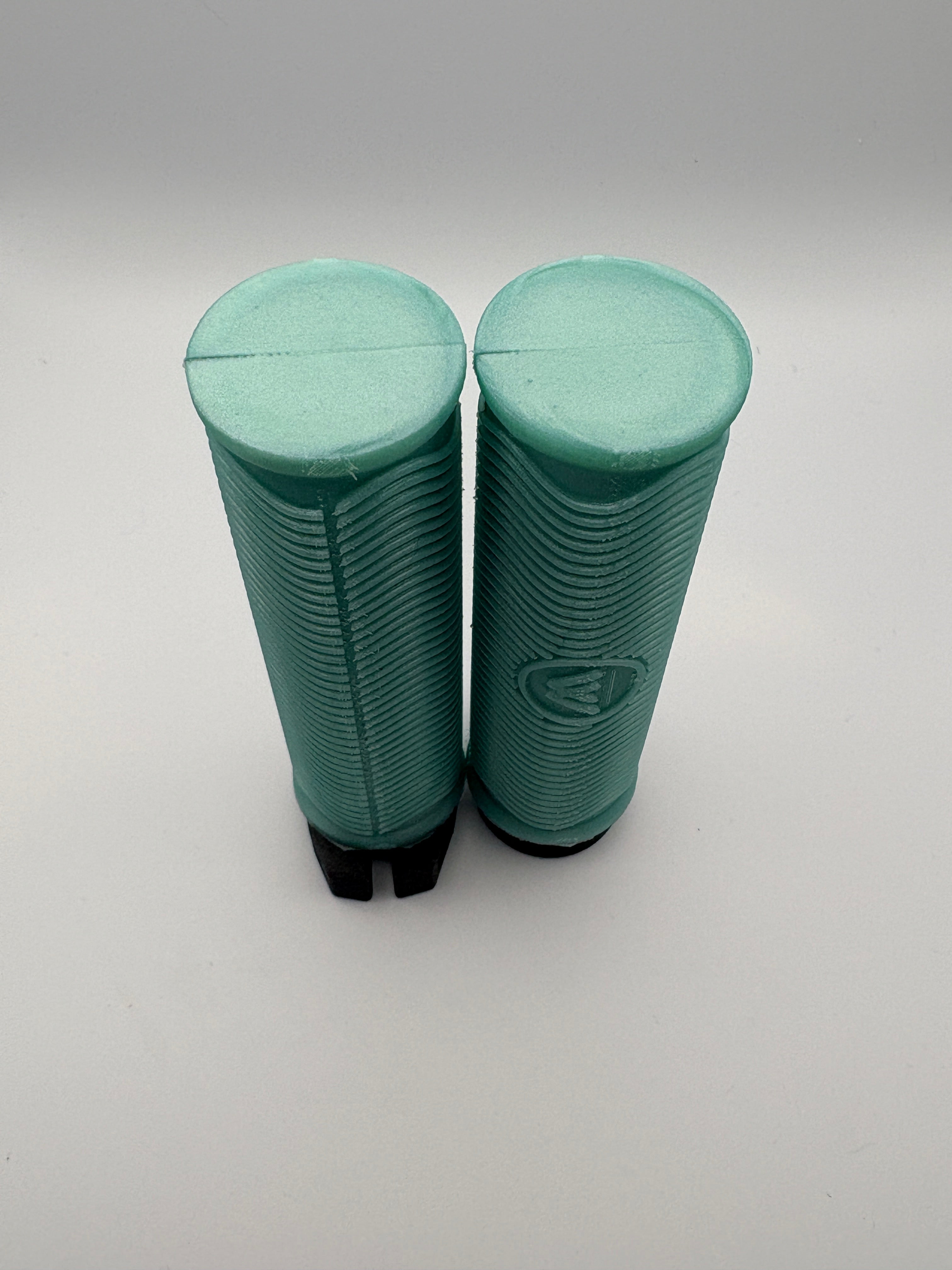 34mm MTB AirGRIPS Silicone Wave (Gummy Silicone)