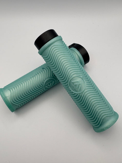 34mm MTB AirGRIPS Silicone Wave (Gummy Silicone)