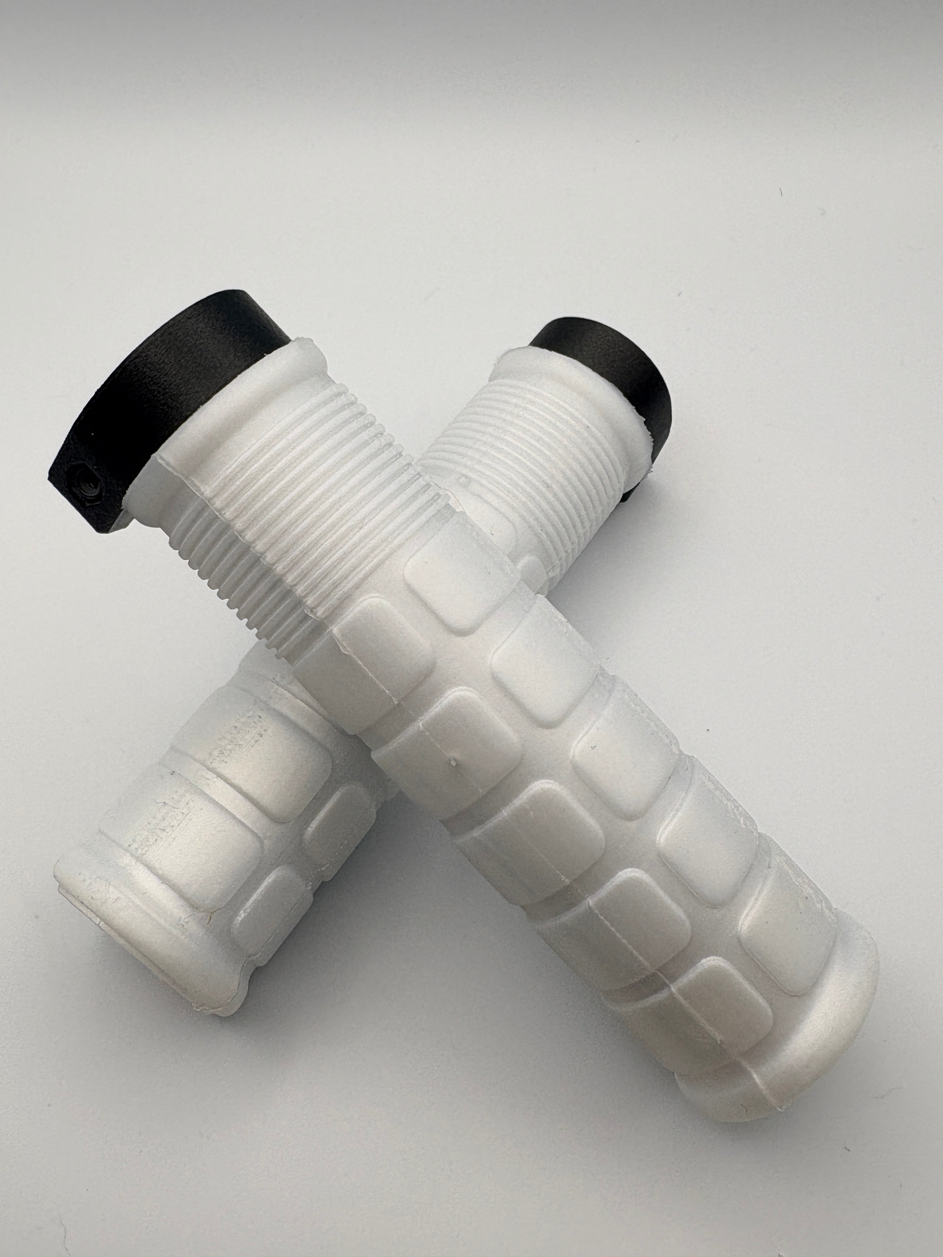 34mm MTB AirGRIPS Silicone Ridge (Gummy Silicone)