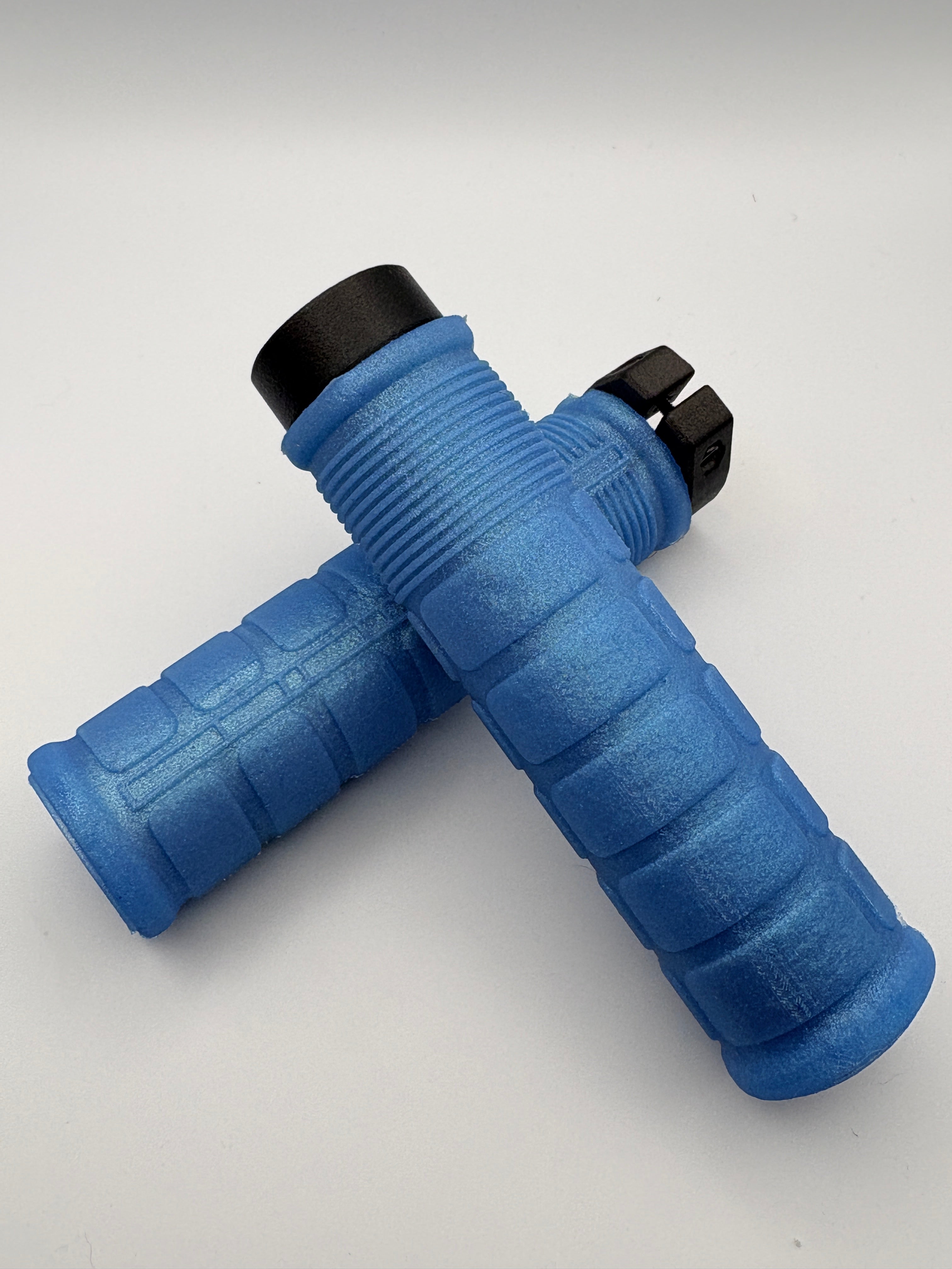 34mm MTB AirGRIPS Silicone Ridge (Gummy Silicone)