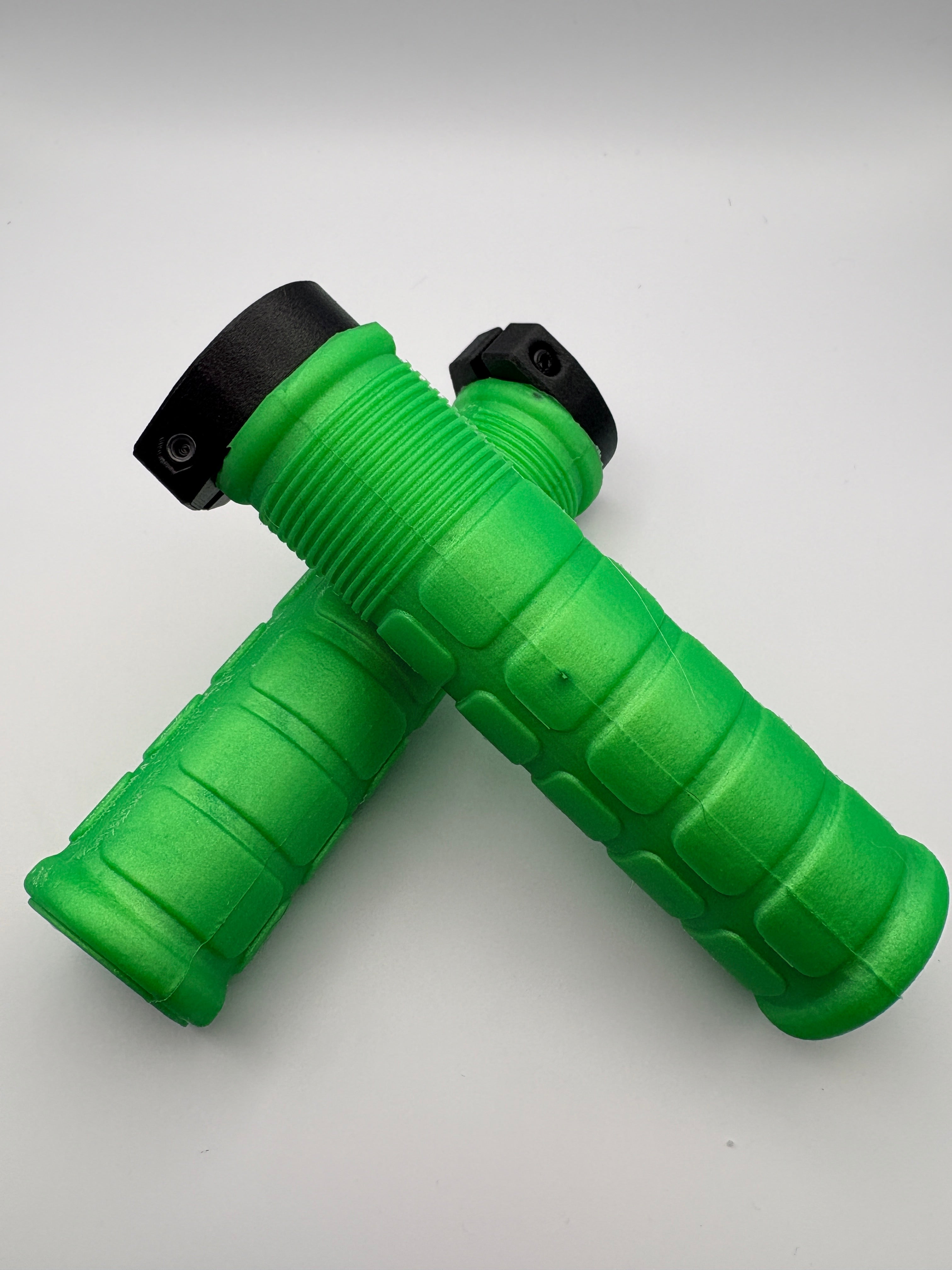34mm MTB AirGRIPS Silicone Ridge (Gummy Silicone)