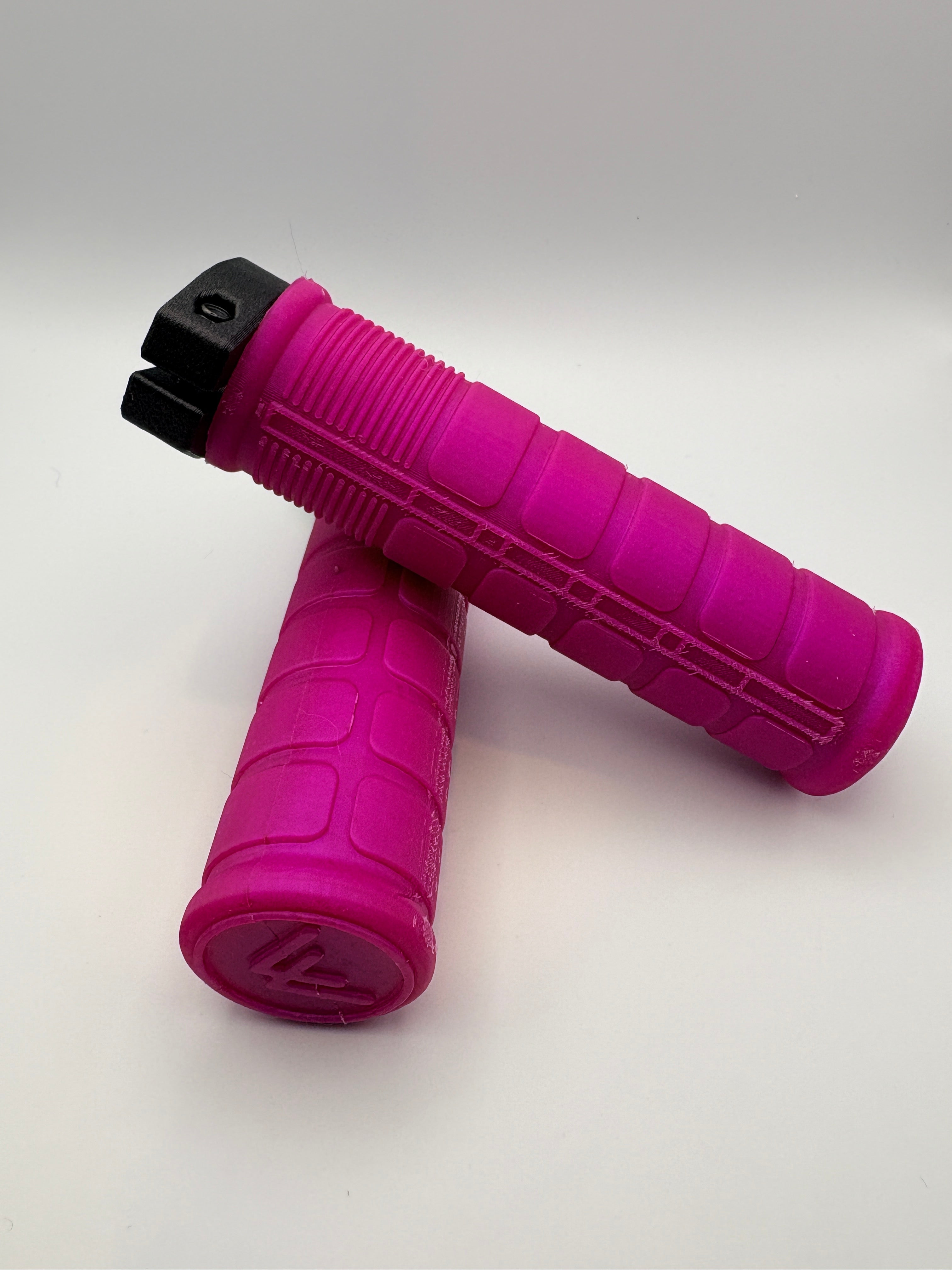 34mm MTB AirGRIPS Silicone Ridge (Gummy Silicone)