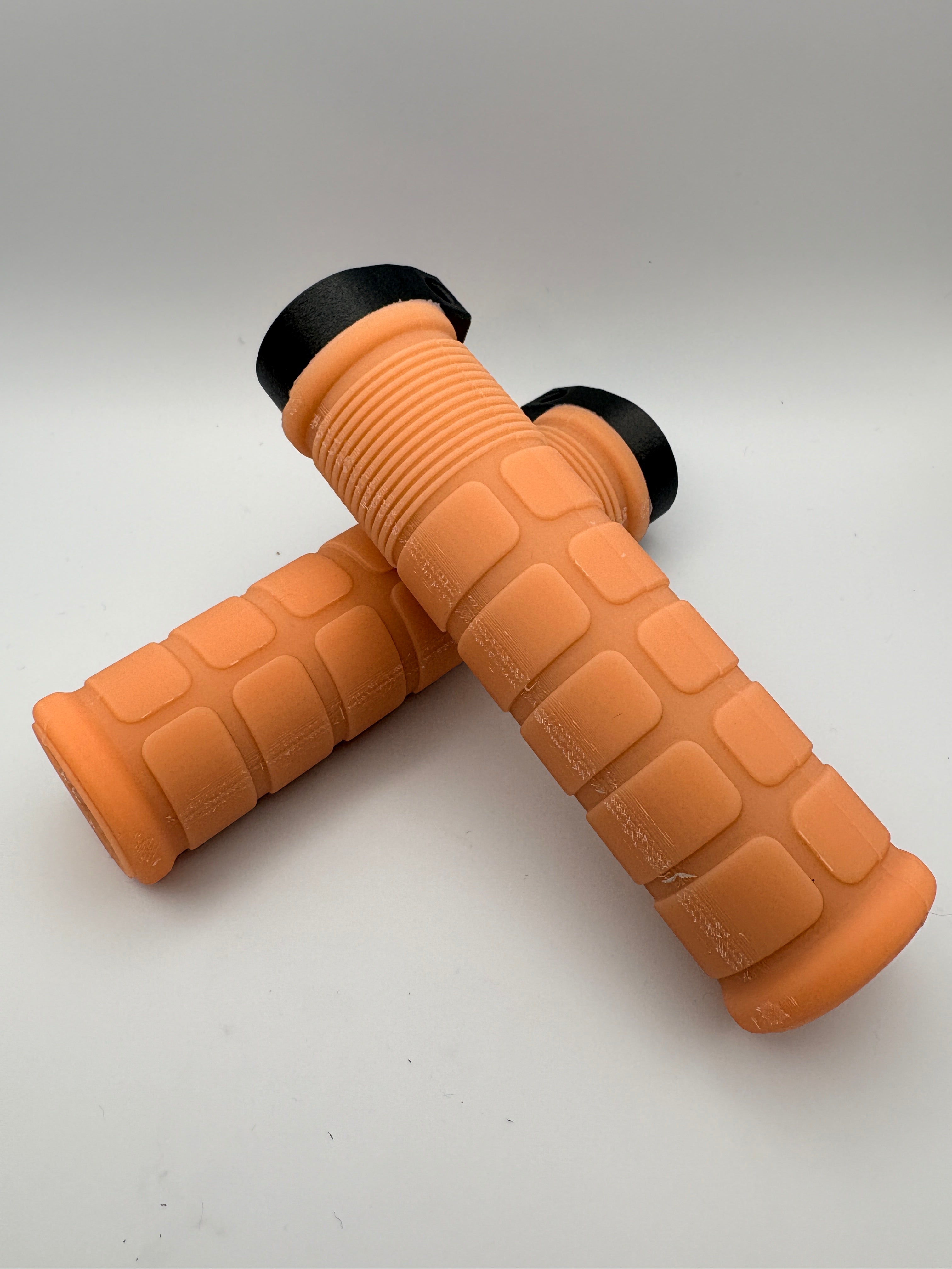 34mm MTB AirGRIPS Silicone Ridge (Gummy Silicone)